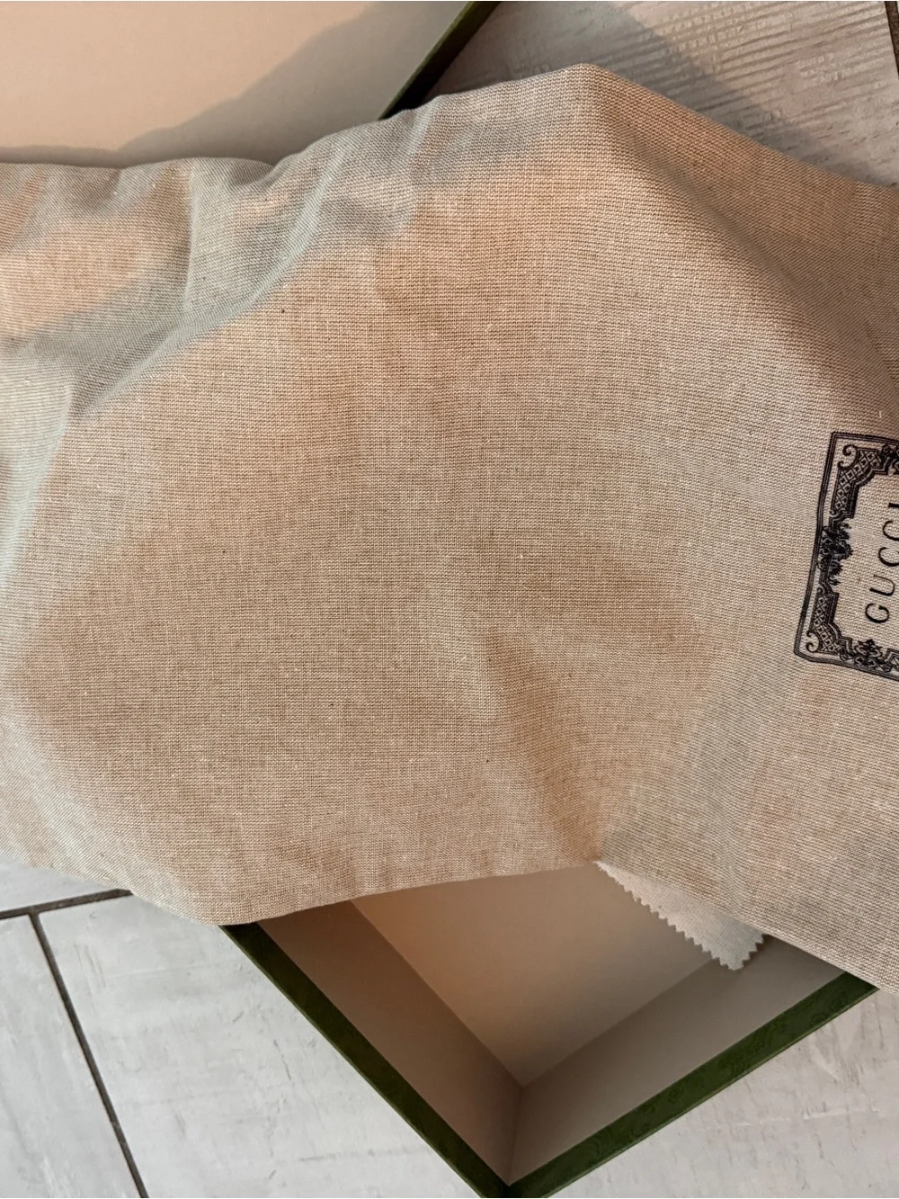 NWT Gucci Olive Green Patterned Gift Box